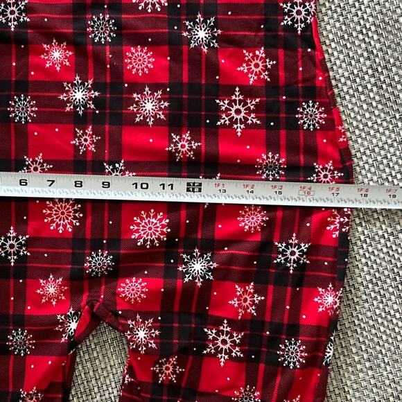 SHO SHO Snowflake Jumpsuit Pajamas With Hood Winter Holiday Christmas Festive M - Picture 7 of 8